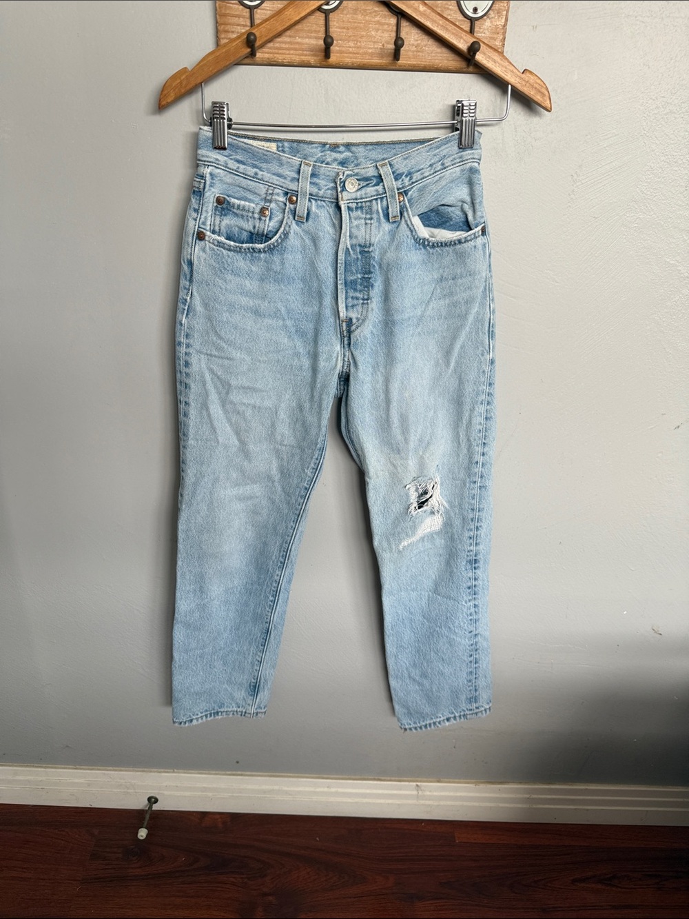 Levi's Light Blue Relaxed Straight-Leg Jeans